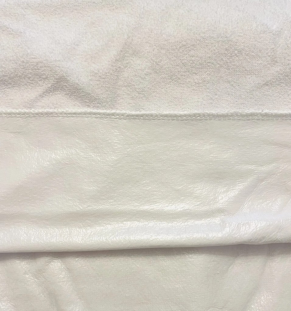 Nepremokavá posteľná plachta s gumičkou na rohoch TiaHome - 200x220cm