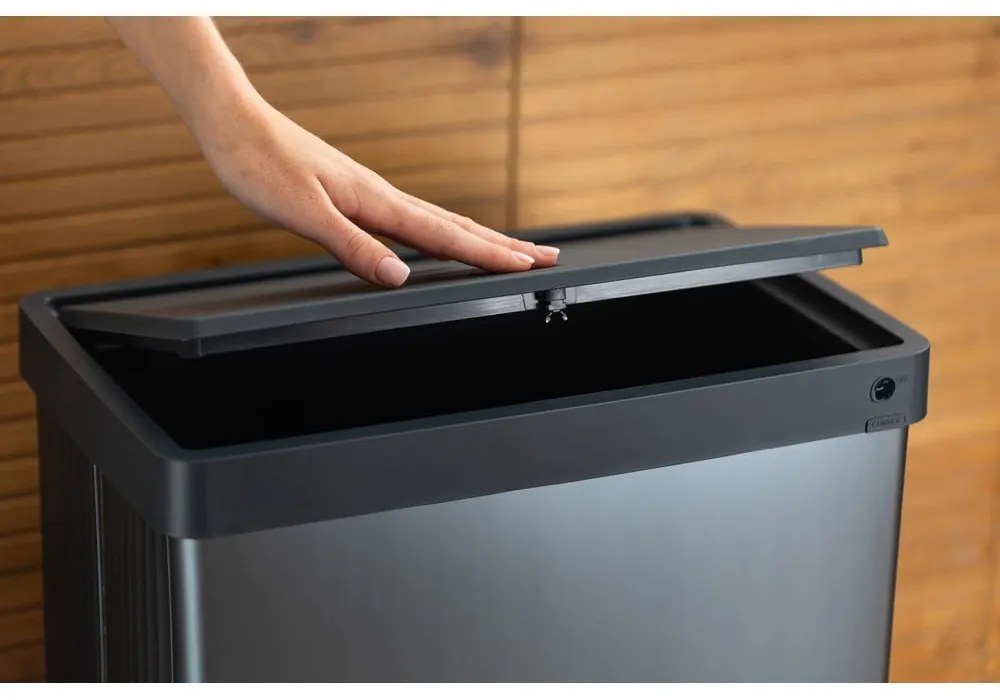 Sivý dotykový odpadkový kôš z recyklovaného plastu 54 l Verto High – Curver