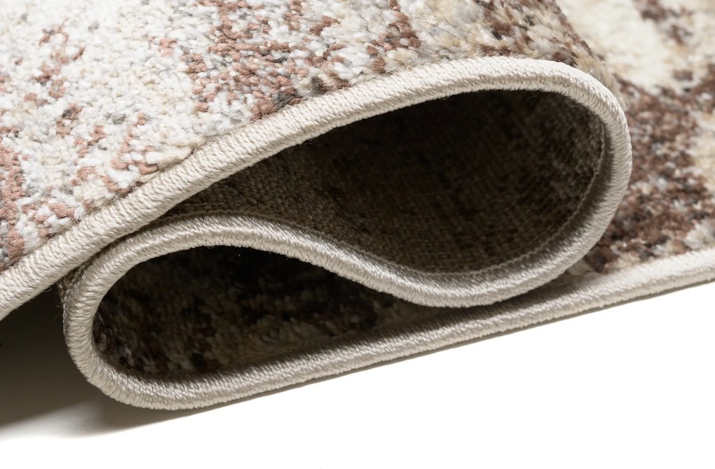 TA Koberec 3053 1 744 PETRA Rozmer: 80x150 cm