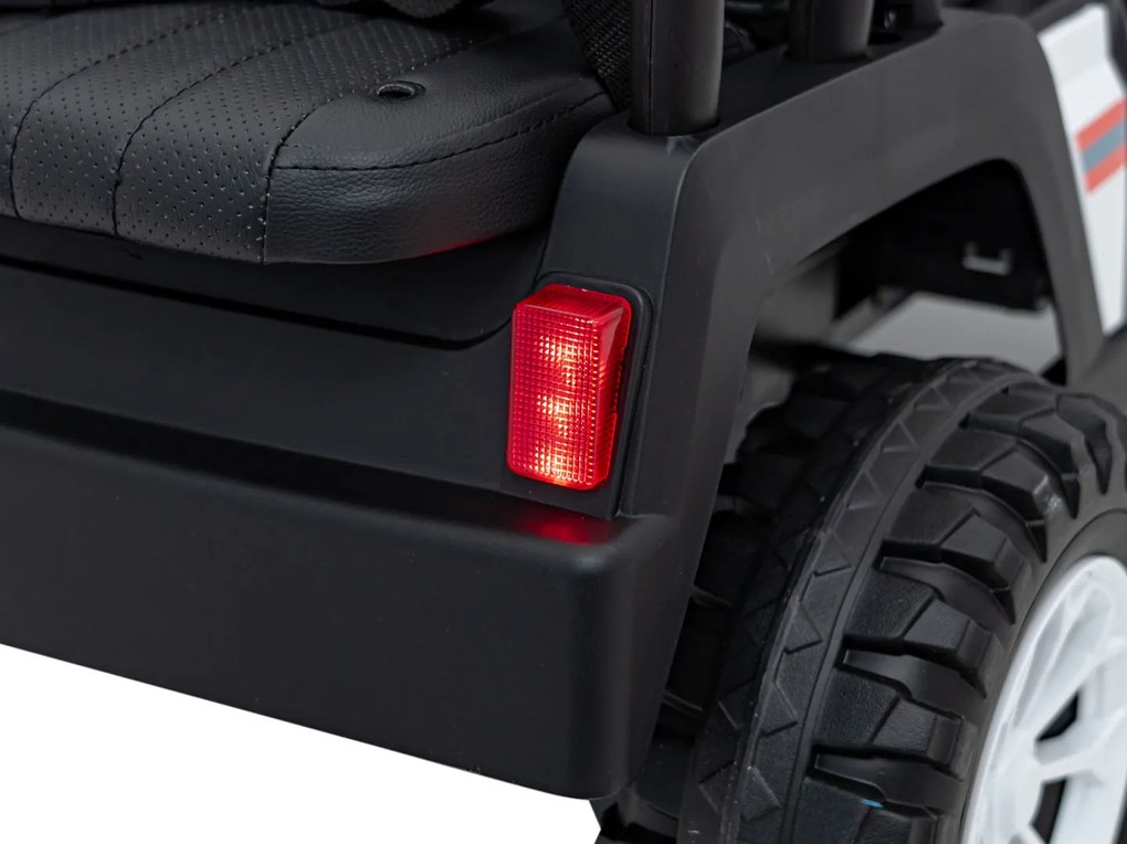 Ramiz Champion 4-miestny kočík Biela