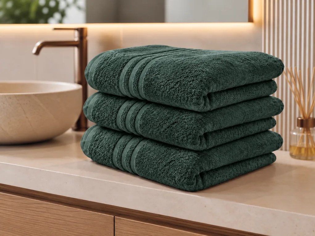 Osuška Classic 70 x 140 cm tmavozelená, 100% bavlna