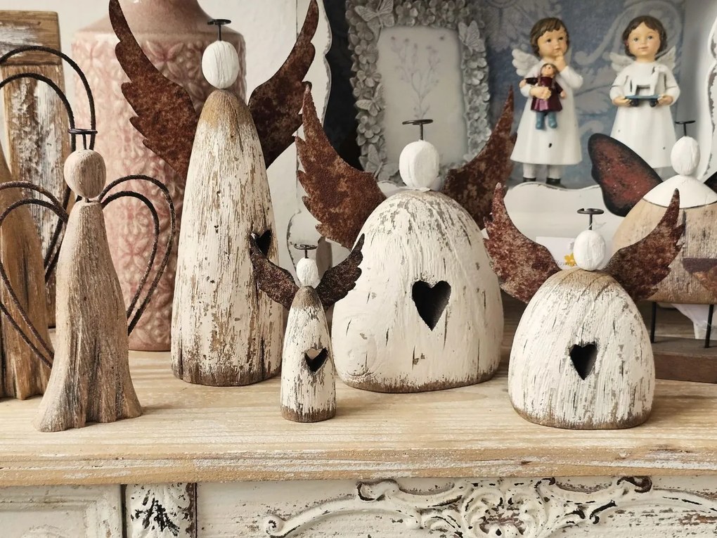 Dekorácia drevená figúrka anjel so srdiečkom Angel Rustic L - 19*6*21 cm