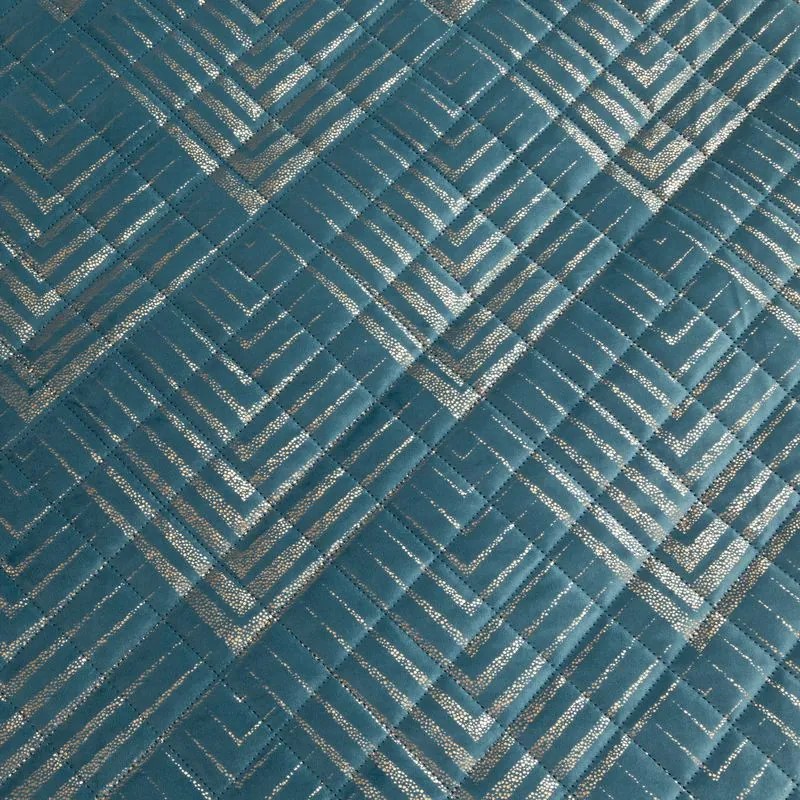 EUROFIRANY Zamatový prehoz, vyrobený technikou "hot press" s potlačou fólie 220 cm x 240 cm tyrkysová 100 % polyester Rozmery textílií: 170 cm x 210 cm