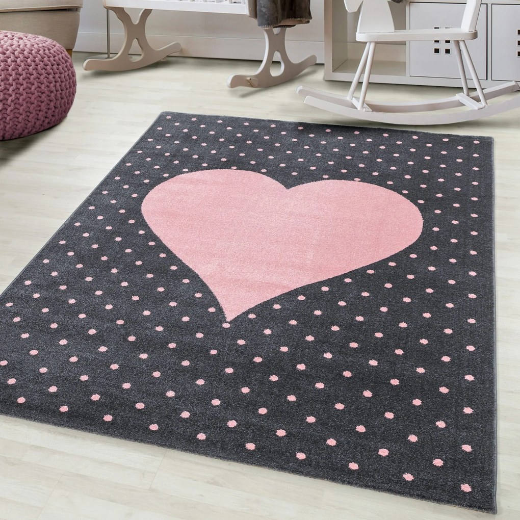 DomTextilu Luxusný sivý koberec do detskej izby ružové srdce 42012-197371