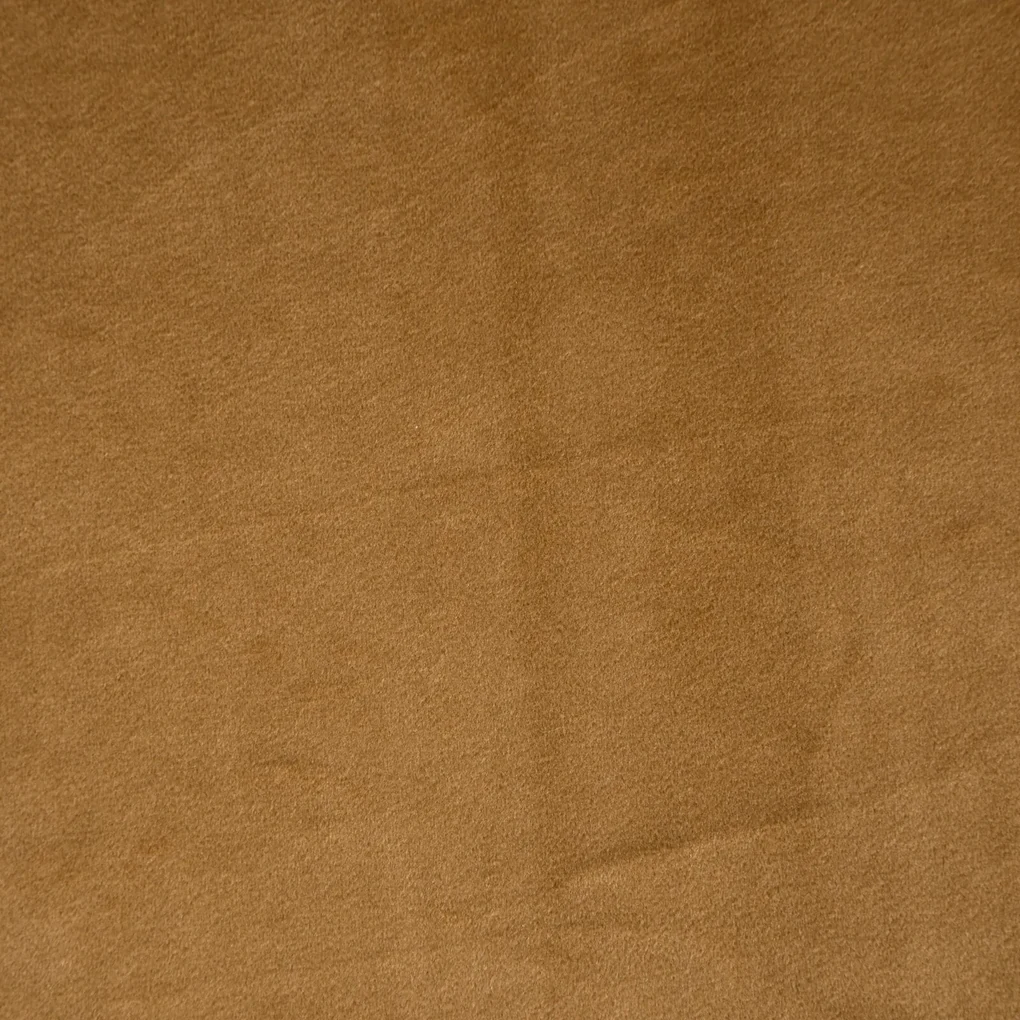 ZATEMŇOVACÍ ZÁVES NA PÁSKE ROSA 140X270 CM MEDOVÁ