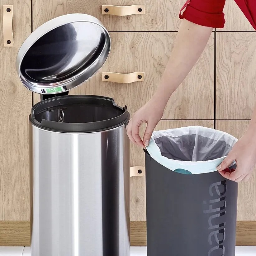 Brabantia Pedálový kôš NewIcon 30L Matná oceľ otiskuvzdorná