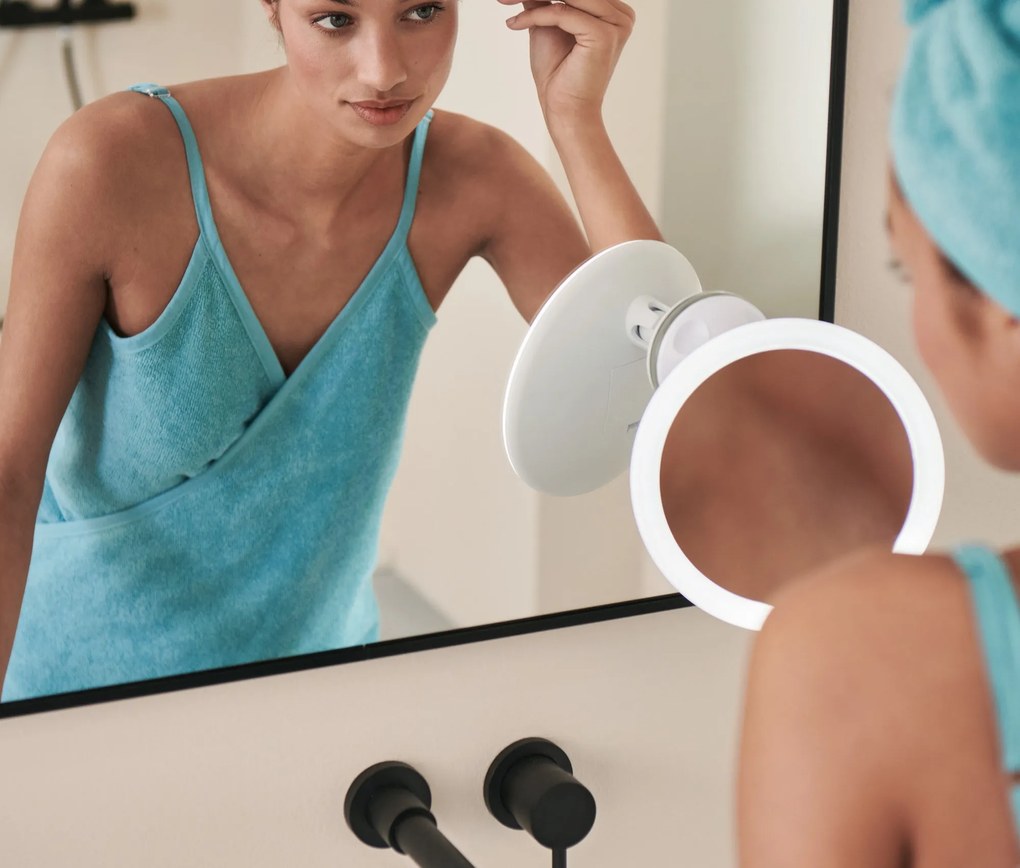 Kozmetické zrkadlo s LED