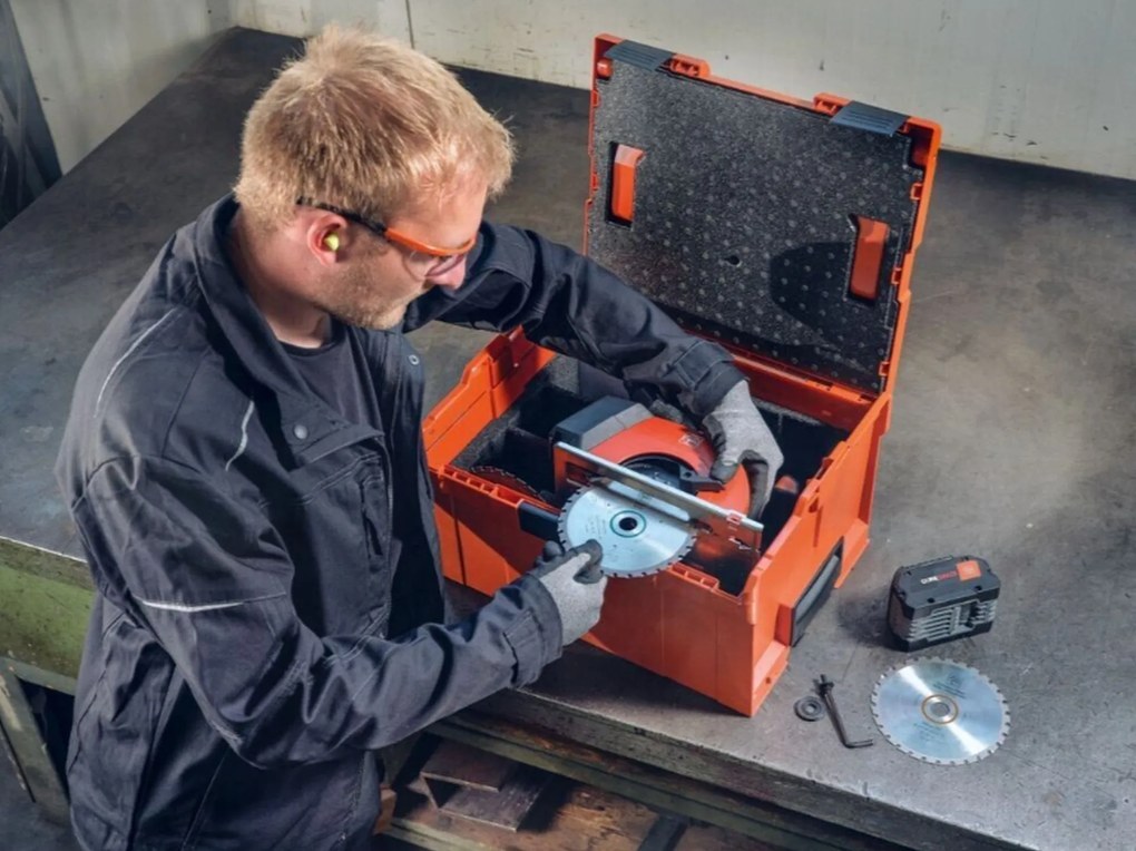 FEIN F-IRON Cut 57 AS Set Kompaktná aku ručná kotúčová píla na kov (18V/2x8,0Ah) 71360462