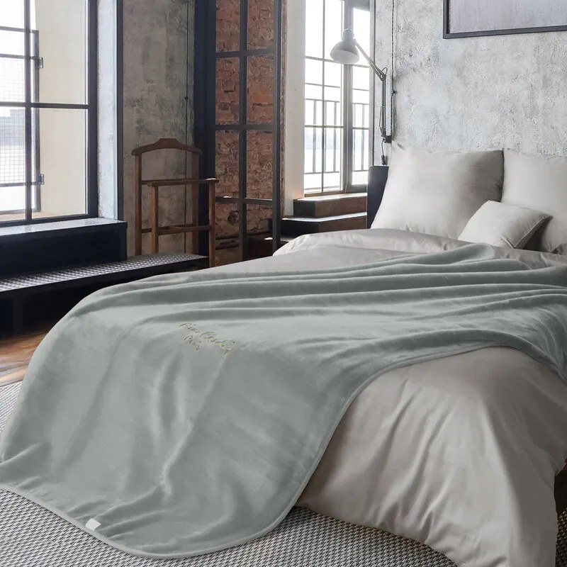 Dekorstudio Luxusná deka PIERRE CARDIN 160x220cm - strieborná