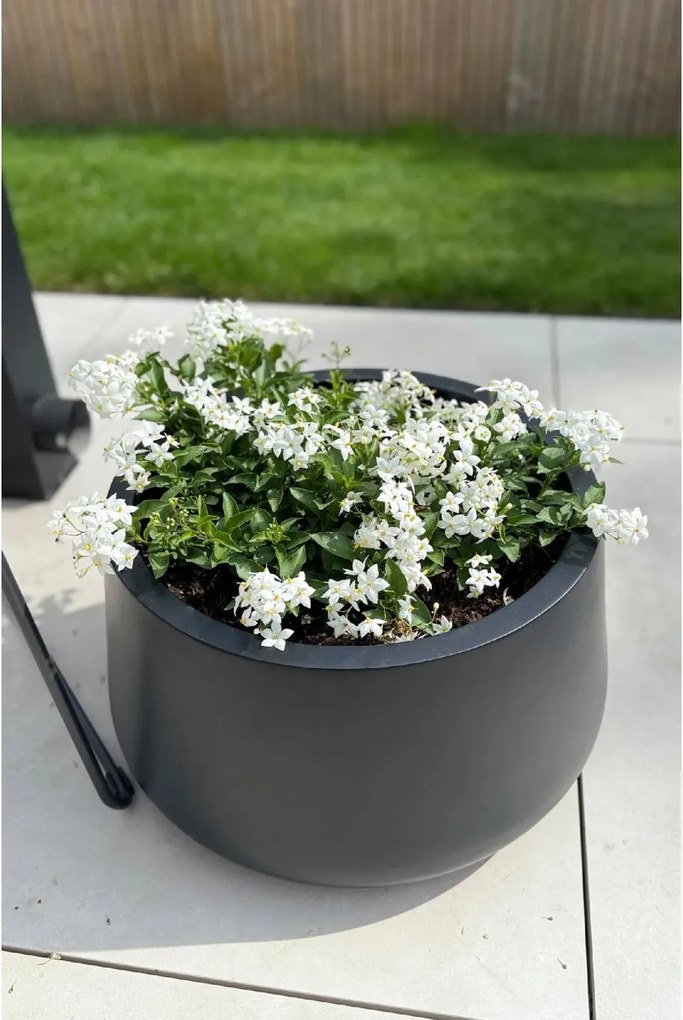 Kvetináč GORDO, sklolaminát, výška 29 cm, čierny