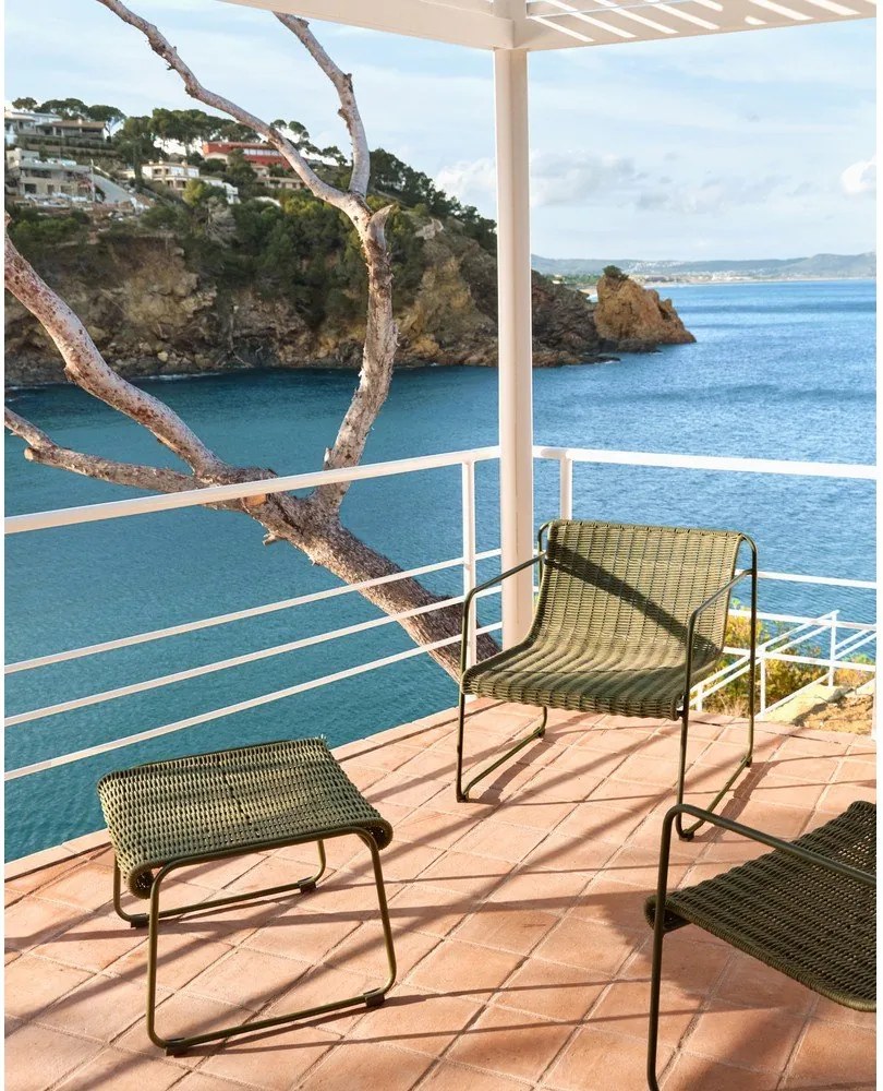 Zelená záhradná podnožka Maurina – Kave Home