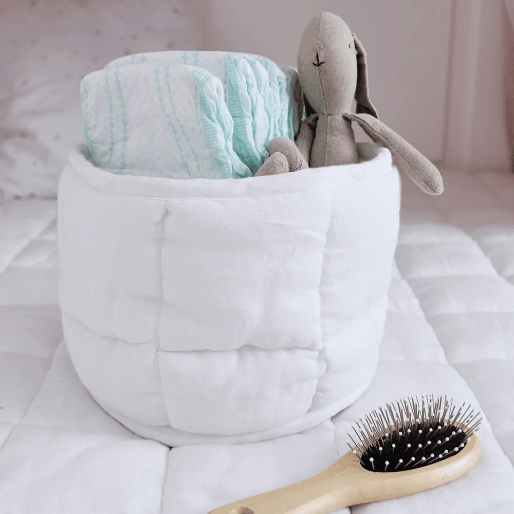 Ľanový prešívaný košík biely o 20 cm