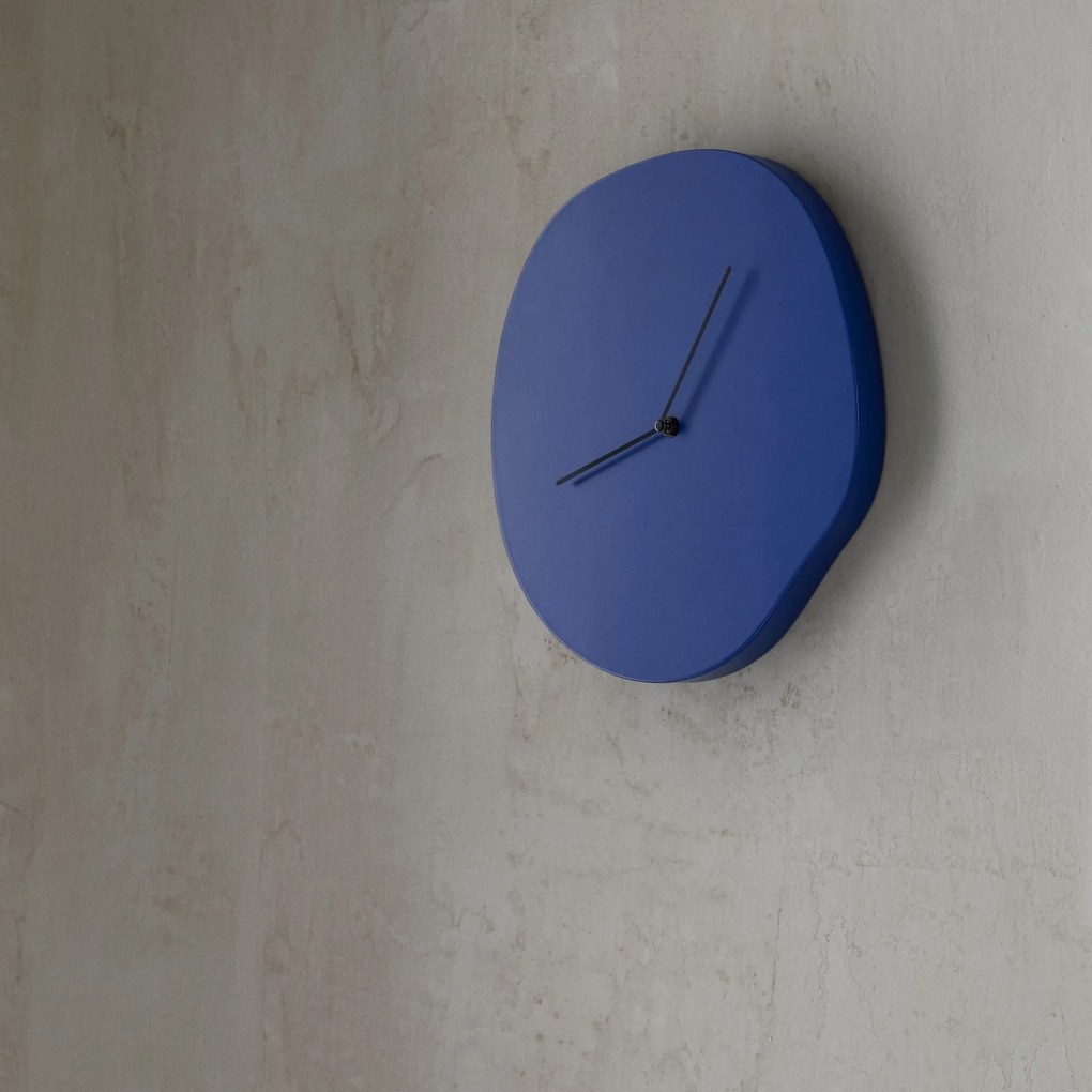 Ferm Living Nástenné hodiny Melt Blue
