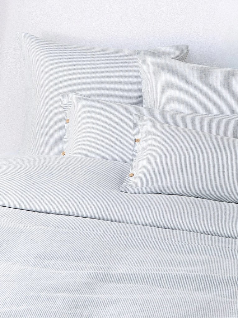 Ľanová obliečka na paplón's vypraným vzhľadom a's jemnými pruhmi Rinna