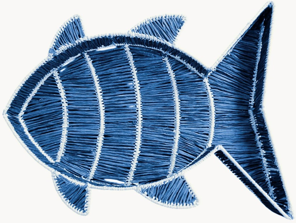 Ručne vyrobený košík z rafie Fish