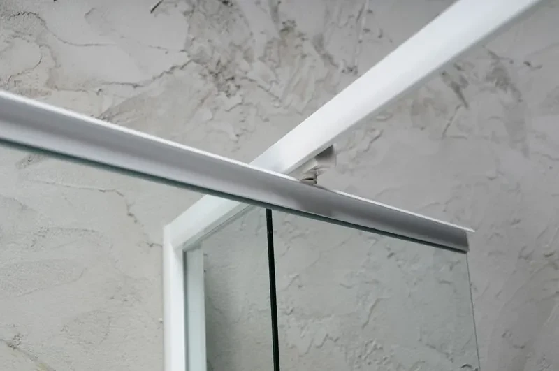 Aqualine Aqualine, AMICO sprchové dvere výklopné 820-1000x1850mm, číre sklo, G80