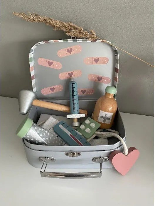 Lekársky kufrík pre deti strieborný