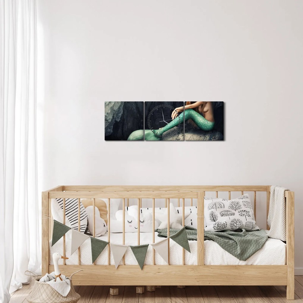 Obraz - Morská panna na skale (s hodinami) (90x30 cm)