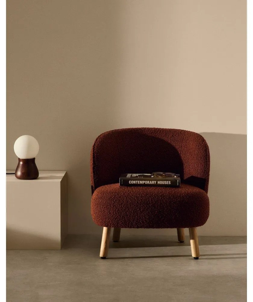 Kreslo v terakotovej farbe z textílie buklé Ulit – Kave Home