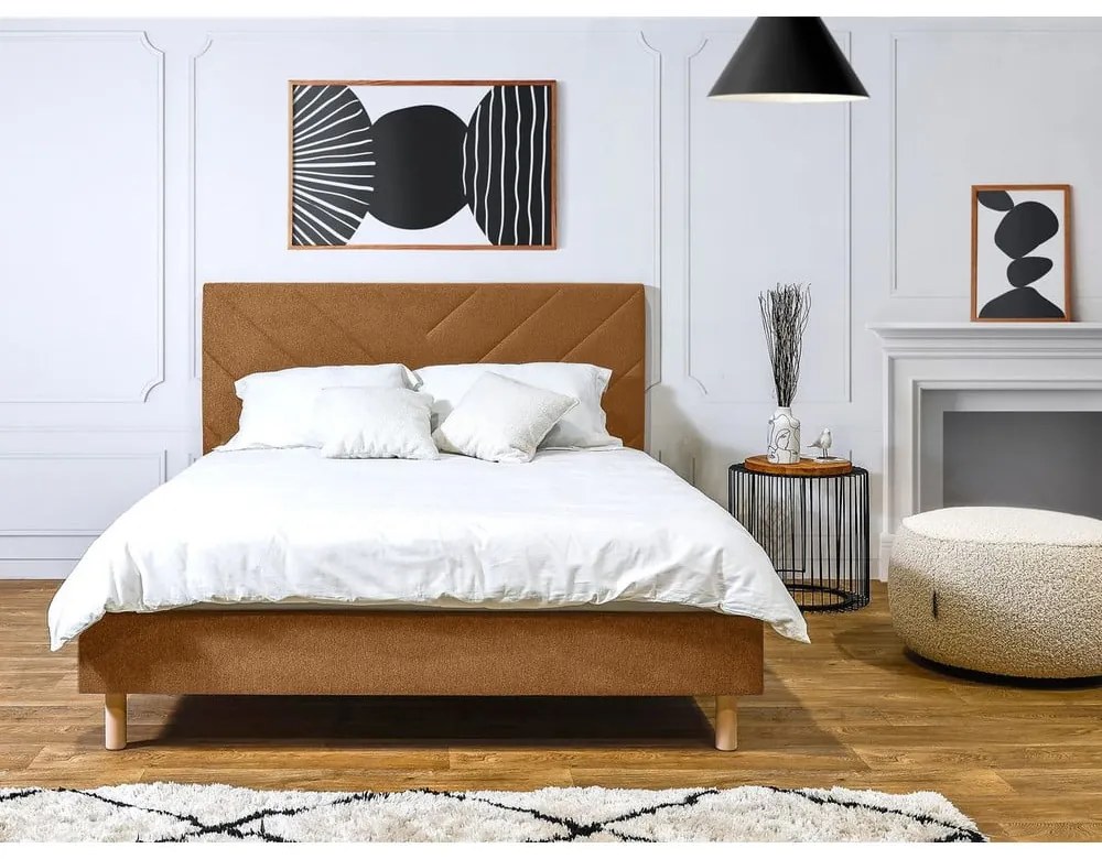 Oranžová čalúnená dvojlôžková posteľ s roštom 140x190 cm Romane – Bobochic Paris