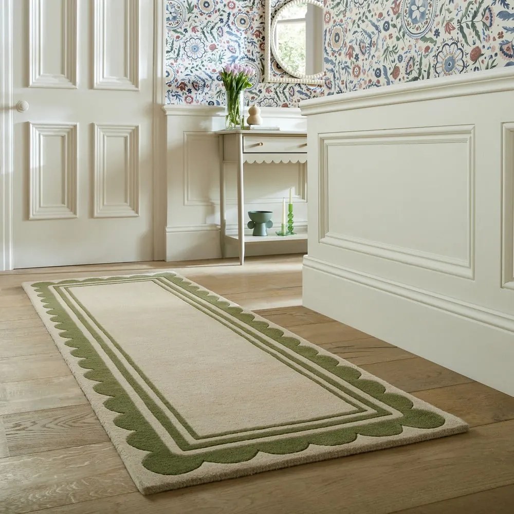 Ručne tkaný vlnený behúň v zeleno-prírodnej farbe 80x230 cm Lois Scallop – Flair Rugs