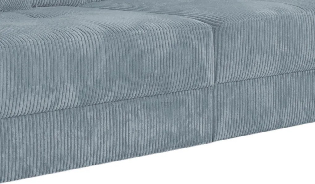 Pohovka Richard, bledo modrá látka