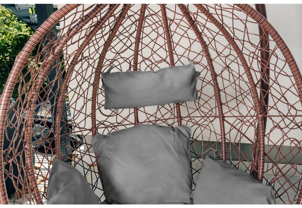 Hnedé závesné kreslo KOKON