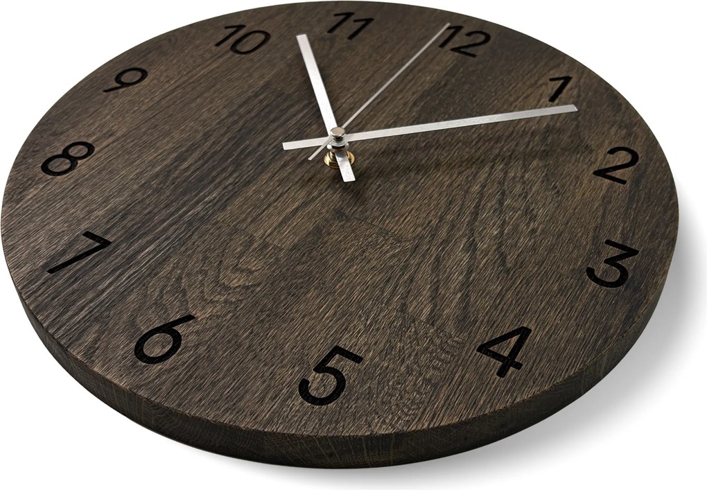 Dubové nástenné hodiny s luxusným dizajnom - MATKON: Farba strieborná 30 cm 4644-108227 MAS024-3169-SILVER-30