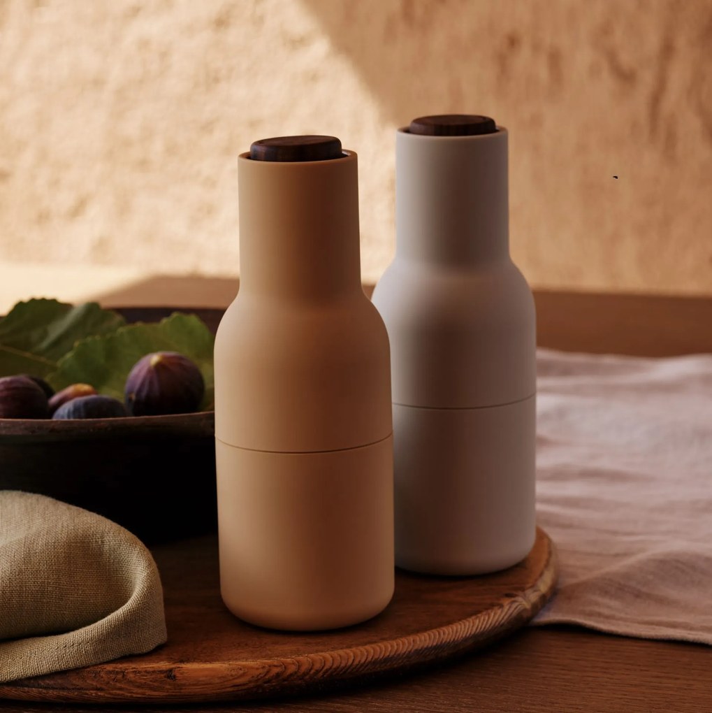 Audo Copenhagen Mlynček na soľ a korenie Bottle Barley Walnut – set 2 ks