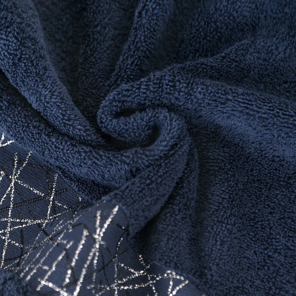 BAVLNENÝ UTERÁK NIKA 50X90 CM TMAVOMODRÁ