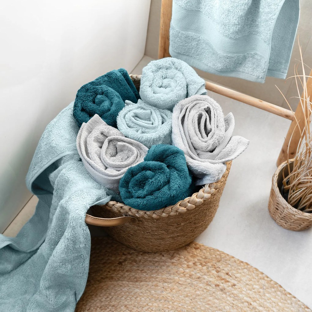 Goldea bambusový uterák/osuška - blankytne modrý 50 x 100 cm