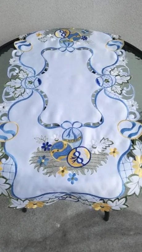 Veľkonočný obrus Vajíčka modré ovál 90x40cm TiaHome