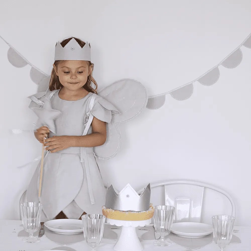 Ľanový kúzelný prútik šedý so striebrom