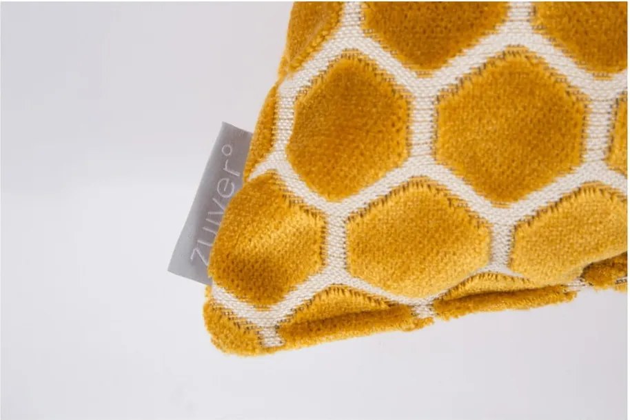 Žltý vankúš s výplňou Zuiver Monty, 45 × 45 cm