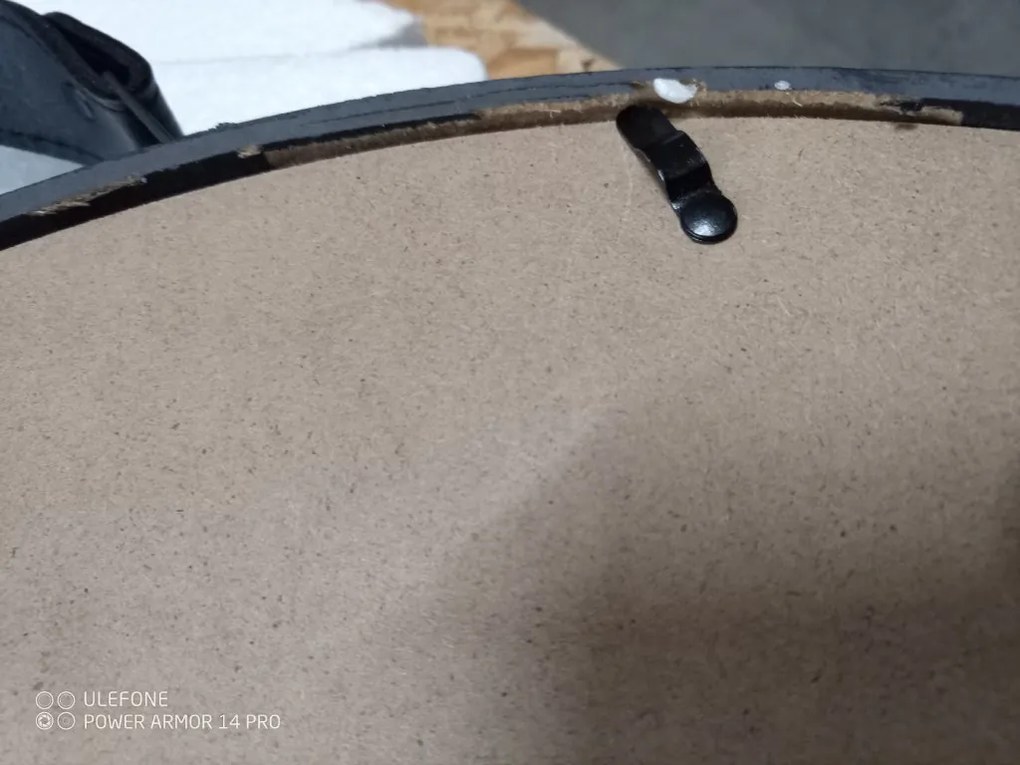 AKCIA Čierne okrúhle zrkadlo s koženou rukoväťou NAHAD Ø50 cm II. akosť