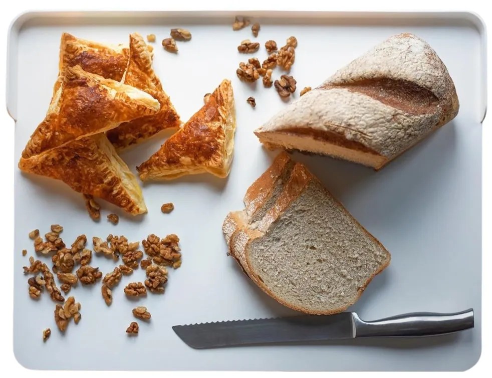 Zeller Present Vaľka na cesto so zvýšeným okrajom, silikónová pevná, 50x40, biela