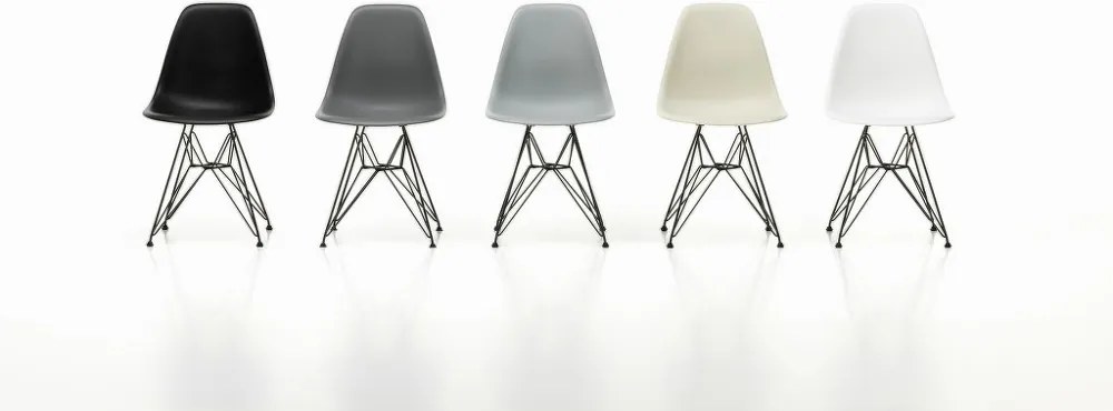 Vitra Stolička Eames DSR, deep black