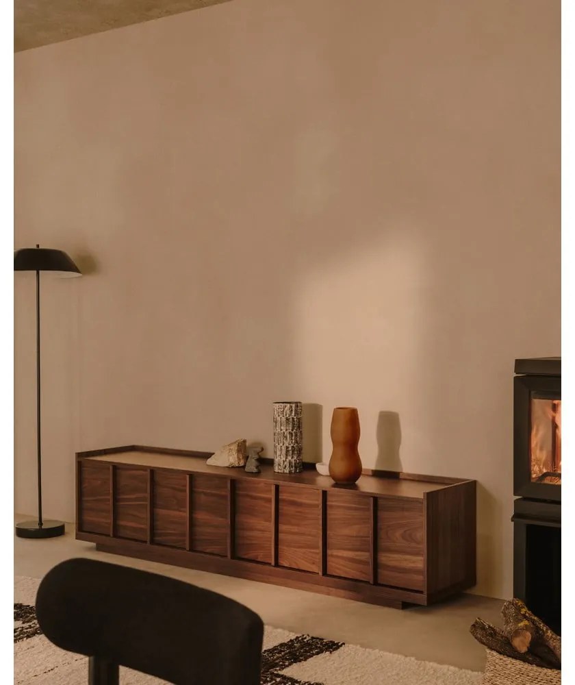 Hnedý TV stolík v dekore orecha 200x47x40 cm Onix – Kave Home