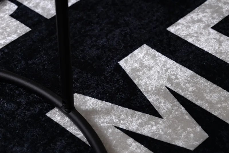 Kusový koberec Bambino 2104 Game Over black, 160x220, čiernobiela, chodba / predsieň, Dywany Łuszczów