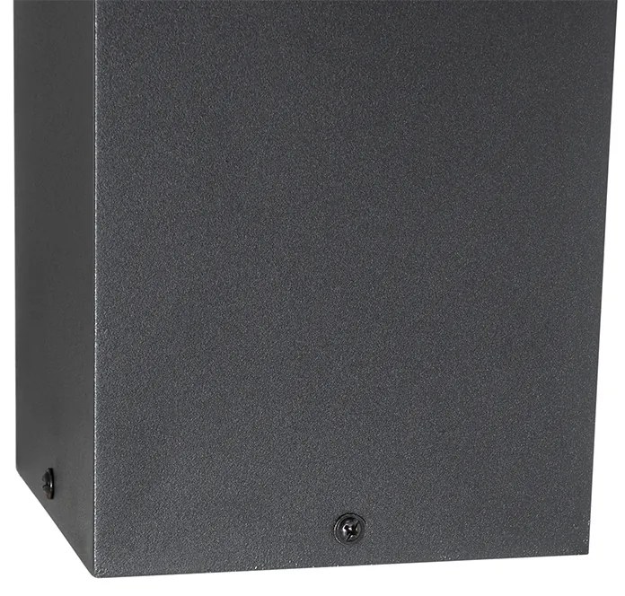 Vonkajšia stojaca lampa čierna 40 cm s nastaviteľným svetlom a senzorom na solárne - Charlotte