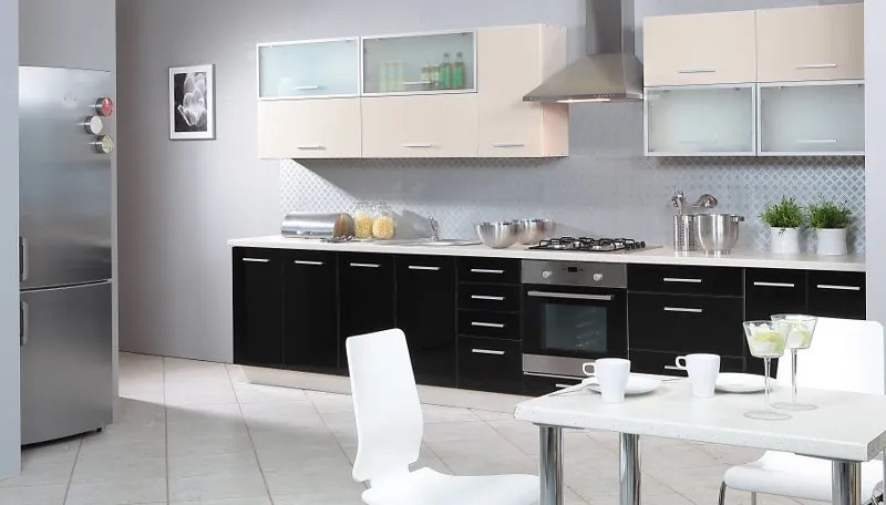 Luxusná kuchynská linka Platinum D, černý/vanilkový lesk!