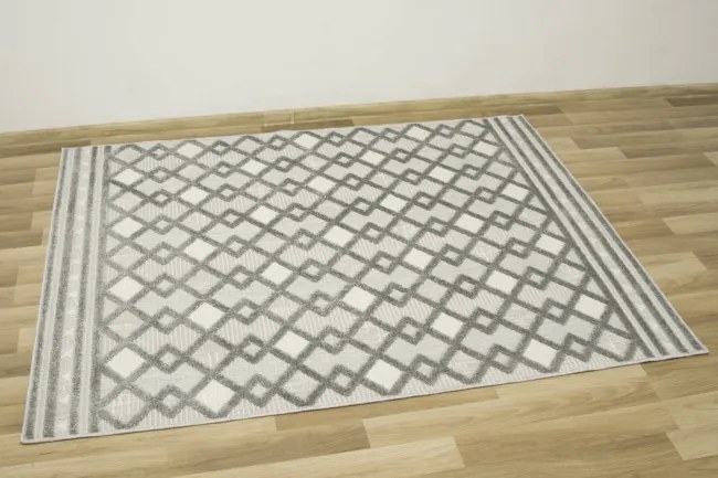 Šnúrkový koberec Stella D418A - Romby Aztec sivý / strieborný