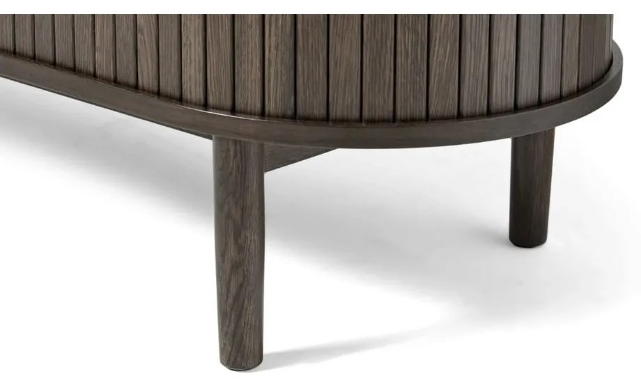 Hnedá komoda v dekore duba s posuvnými dverami 140x76x45 cm Meta – Unique Furniture