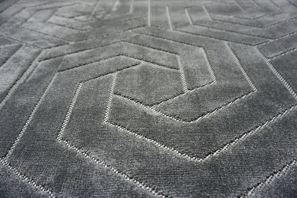 Koberec Zen Garden 2401 GREY – sivý obdĺžnikový s vzorom Rozmer: 120x180 cm