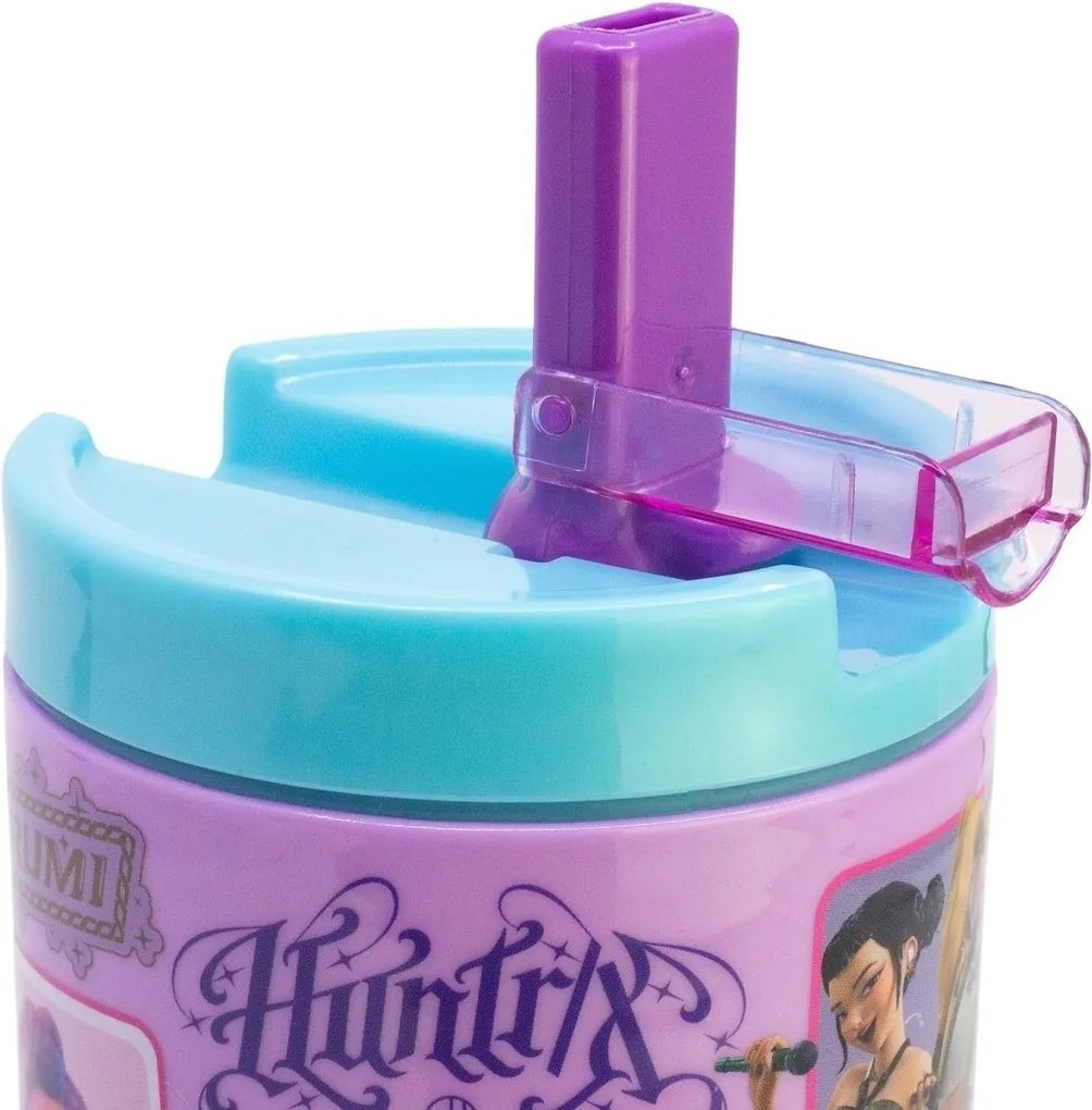 Plastový hrnček s viečkom a náustkom KPop Demon Hunters - HUNTR/X - 530 ml