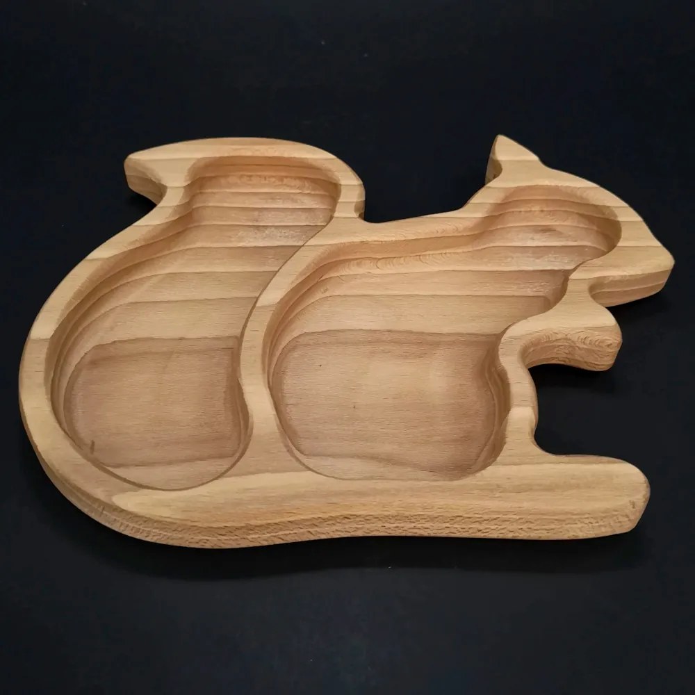 AMADEA Drevená miska v tvare veveričky, masívne drevo, veľkosť 21,5x17 cm