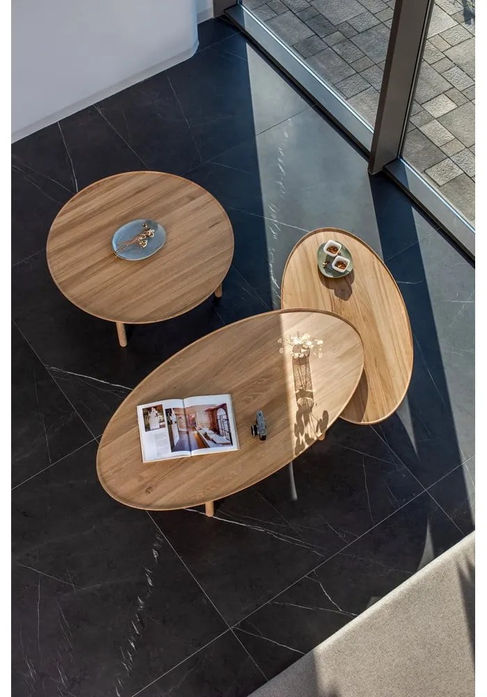 Konferenčný stolík z dubového dreva v prírodnej farbe 65x120 cm Mu - Gazzda