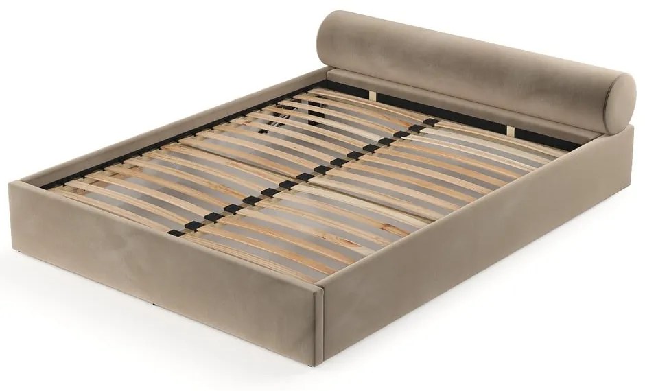 Svetlohnedá čalúnená dvojlôžková posteľ s úložným priestorom s roštom 160x200 cm Solvo – Maison de Rêve