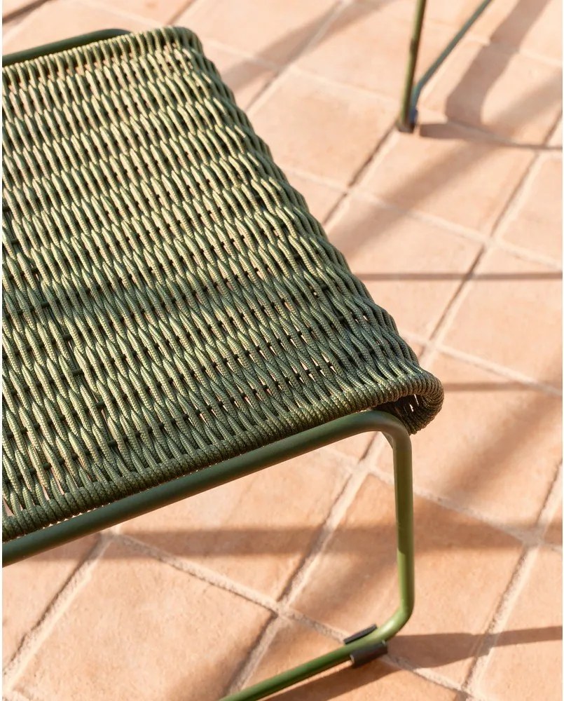 Zelená záhradná podnožka Maurina – Kave Home