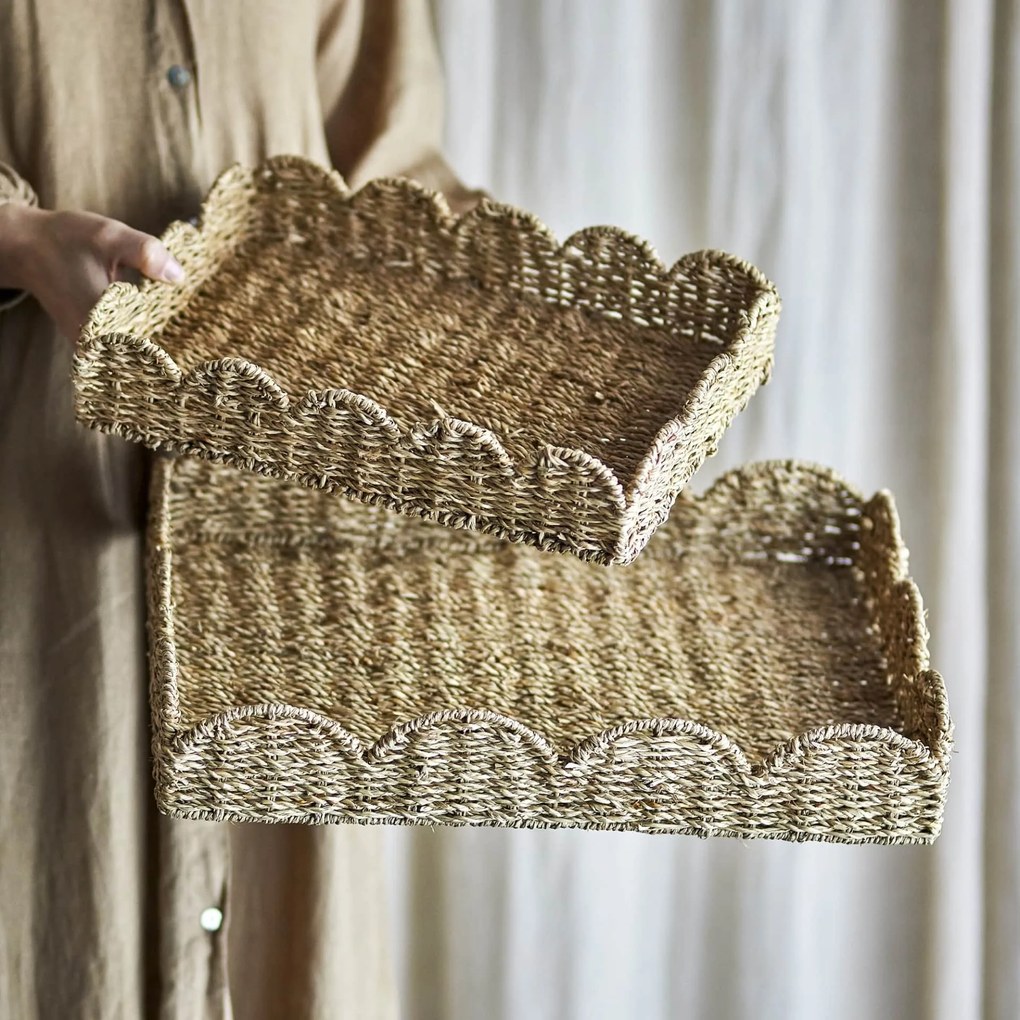 Bloomingville Servírovací podnos Brea Nature Seagrass Menší